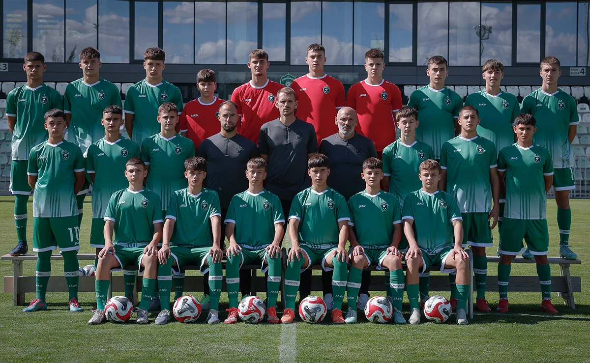 u16