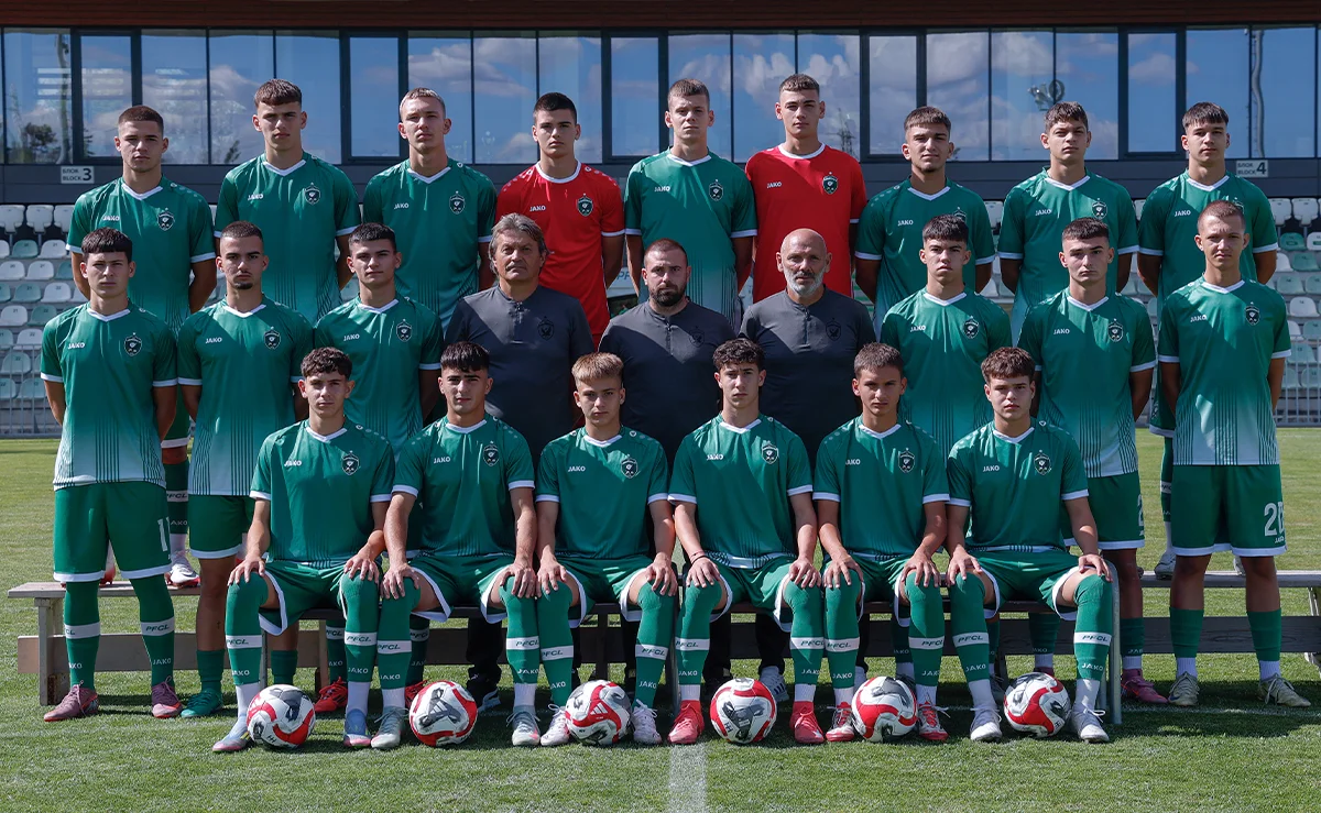 u17