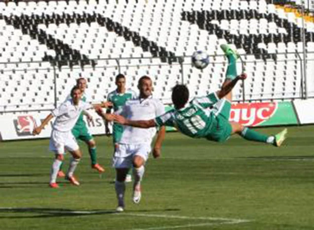 Ludogorets hit Slavia 3:0 in Sofia