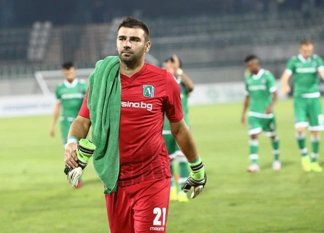 Владо Стоянов се върна в игра при загуба на Лудогорец II