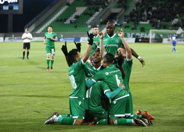 Лудогорец докосва титлата след 2:1 срещу Монтана