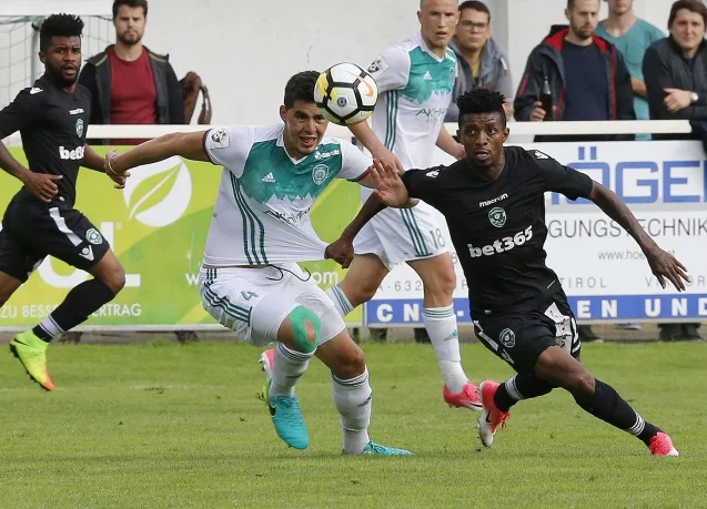 Лудогорец отнесе Ахмат с 2:0