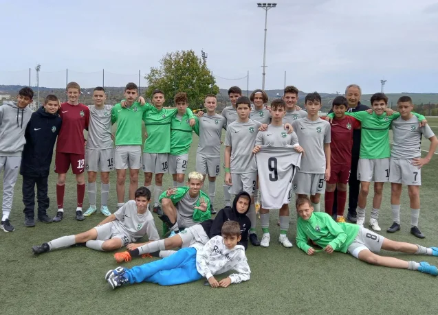 Момчетата от Лудогорец U14 II посветиха разгром на контузен съиграч