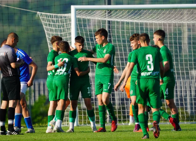 Лудогорец U14 гази на турнир в Румъния, утре играе финал