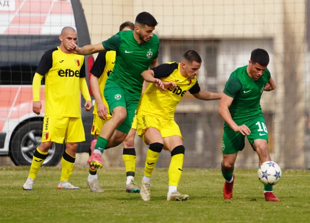 Лудогорец III направи равен 1:1 с Черноломец (Попово)