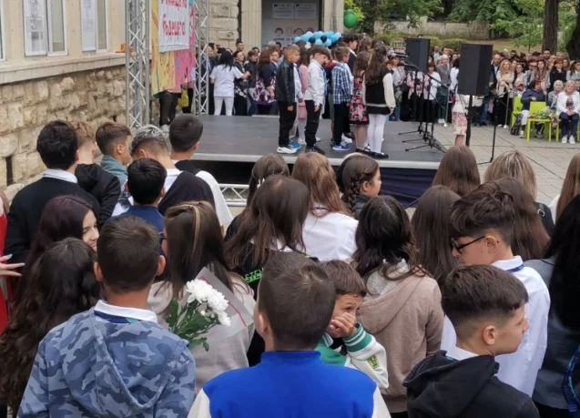 Децата на Лудогорец посрещнаха новата учебна година