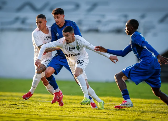 Ludogorets draws 2:2 with Levski, Chochev scores a wonder goal
