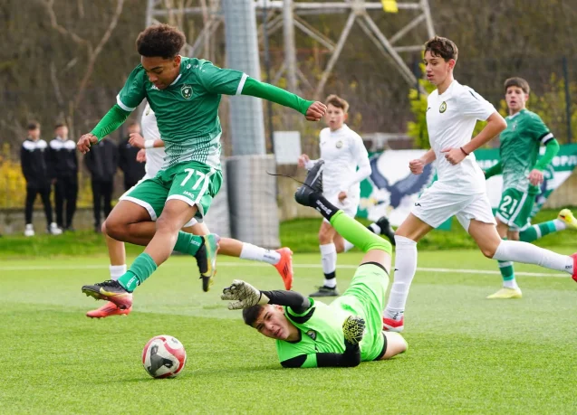 Лудогорец U15 взе дербито на върха