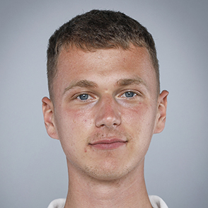 Денислав Манолов